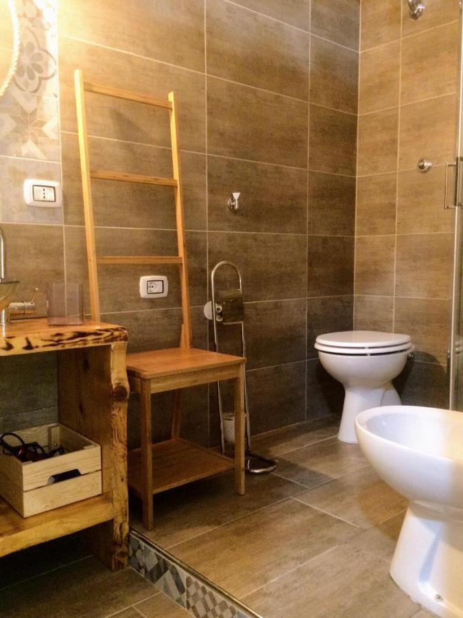 Appartement Piazza Carita' Centro Storico à Naples Extérieur photo